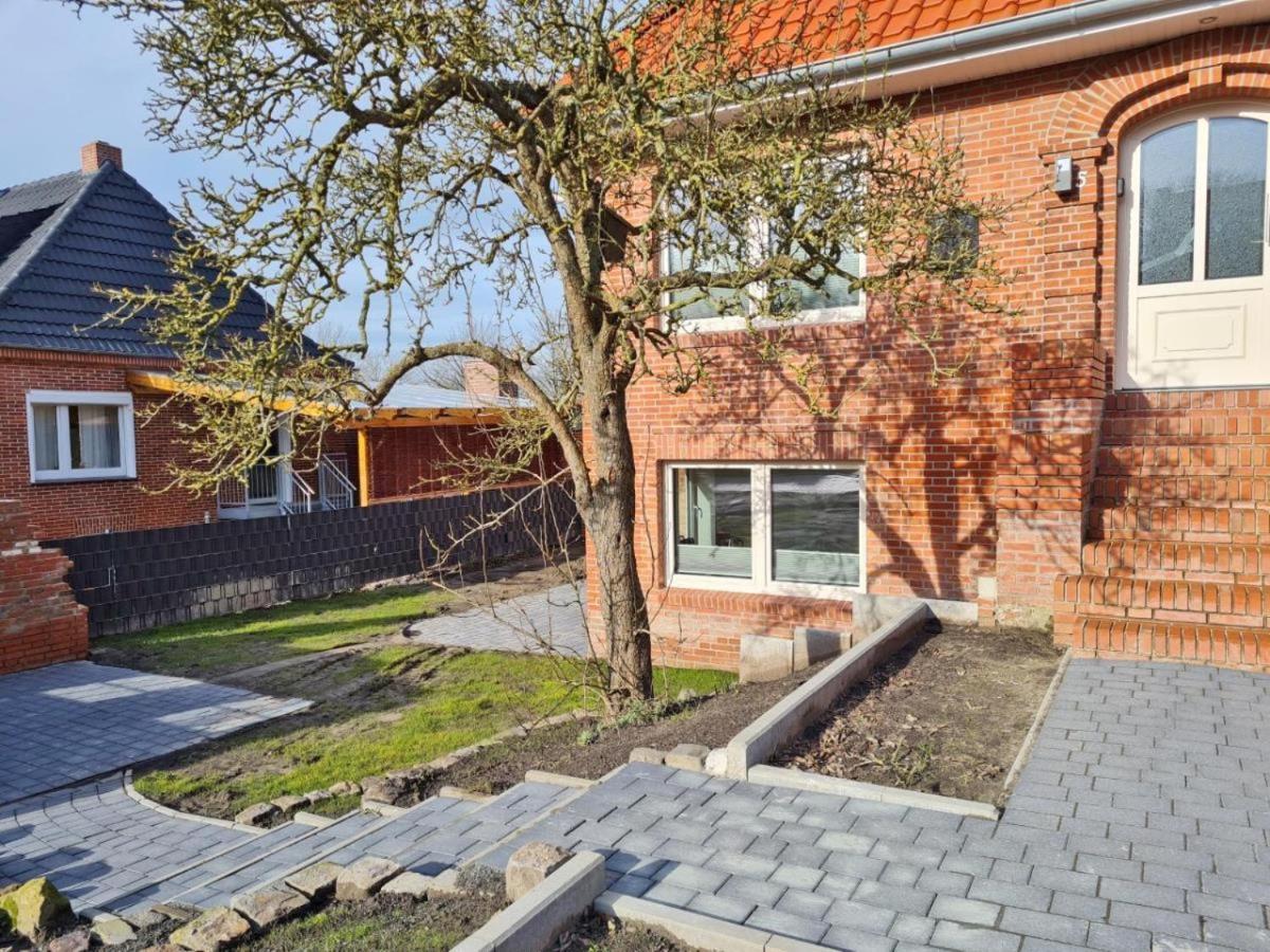 Apartamento Die Zimmerei 4 - Traumhaft In Greetsiel Krummhörn Exterior foto